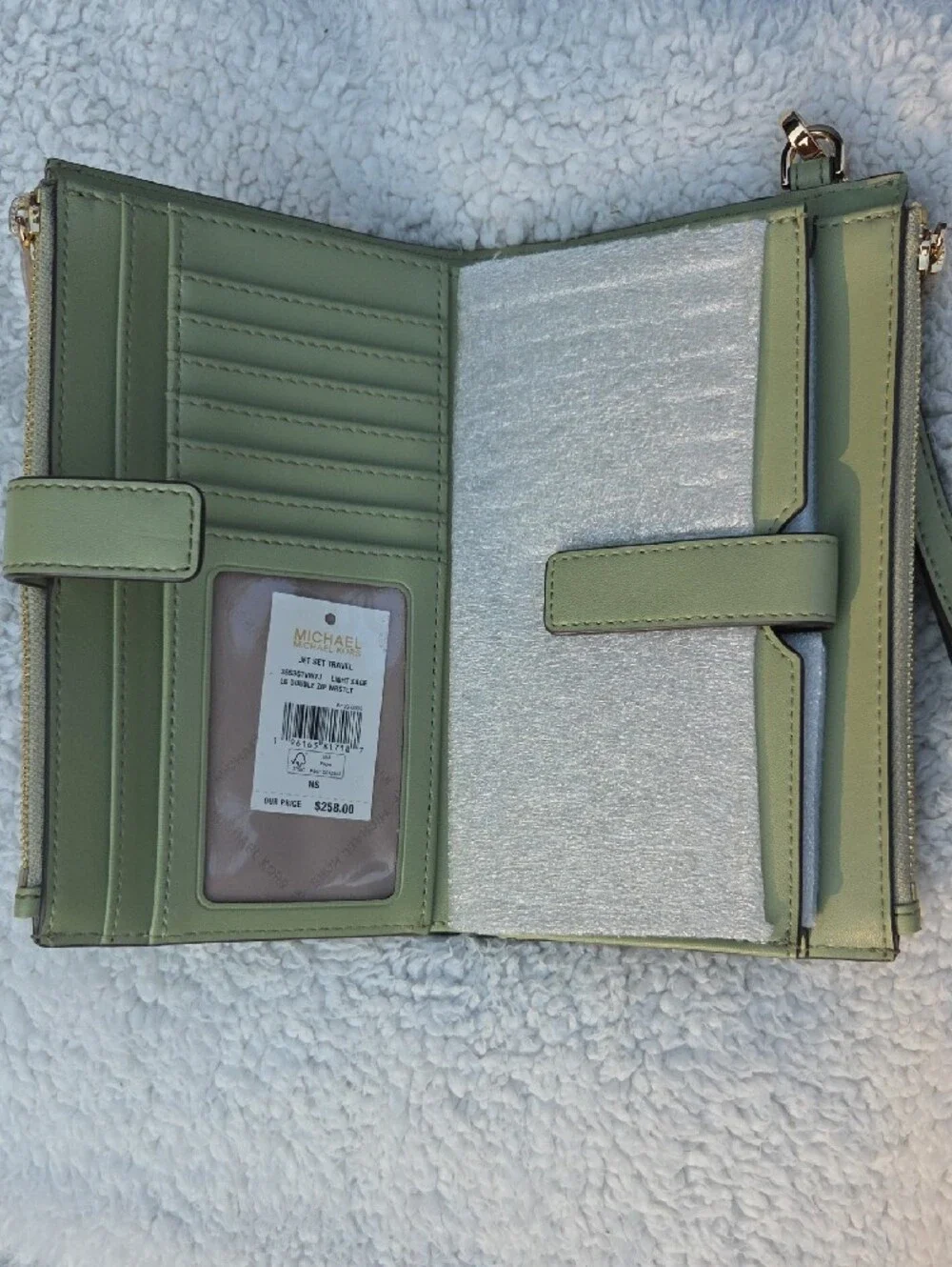 Michael Kors Women’s Green Smart Phone Wallet - Stylish Canvas Graphic